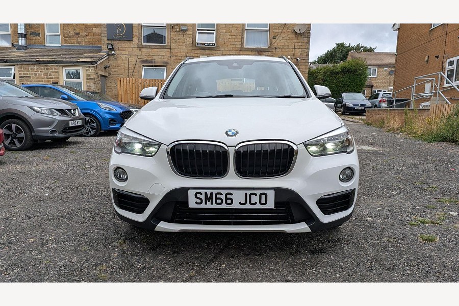 2016 BMW X1 photo 6
