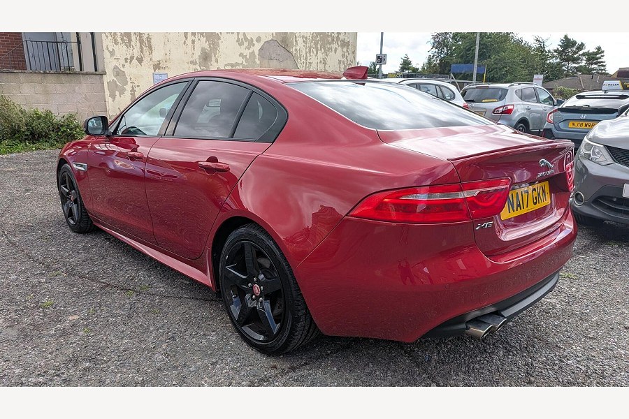2017 Jaguar XE photo 11