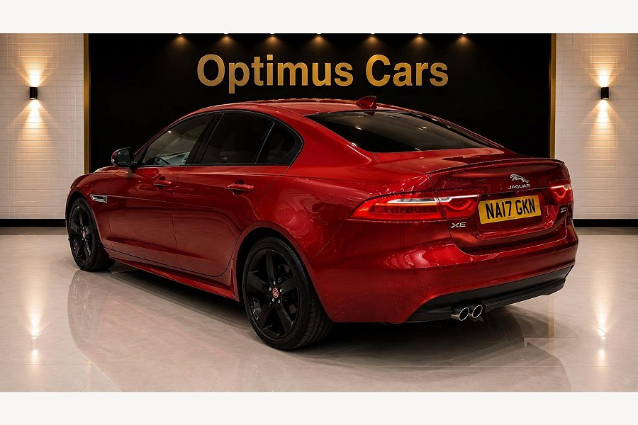 2017 Jaguar XE photo 11