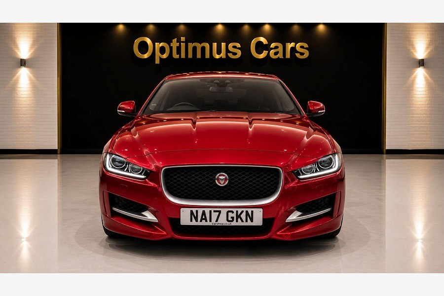 2017 Jaguar XE photo 5