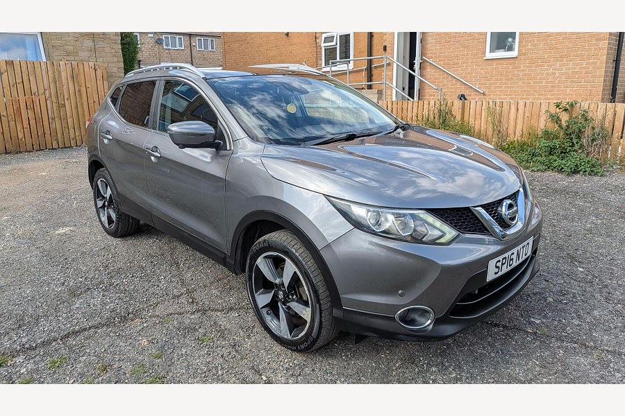 2016 Nissan Qashqai photo 1