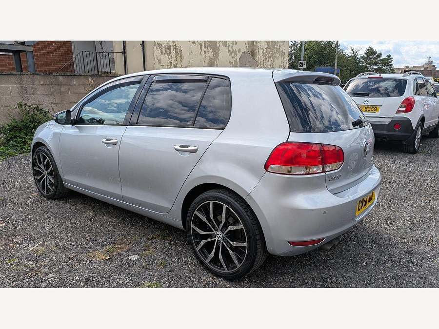 2012 Volkswagen Golf photo 11