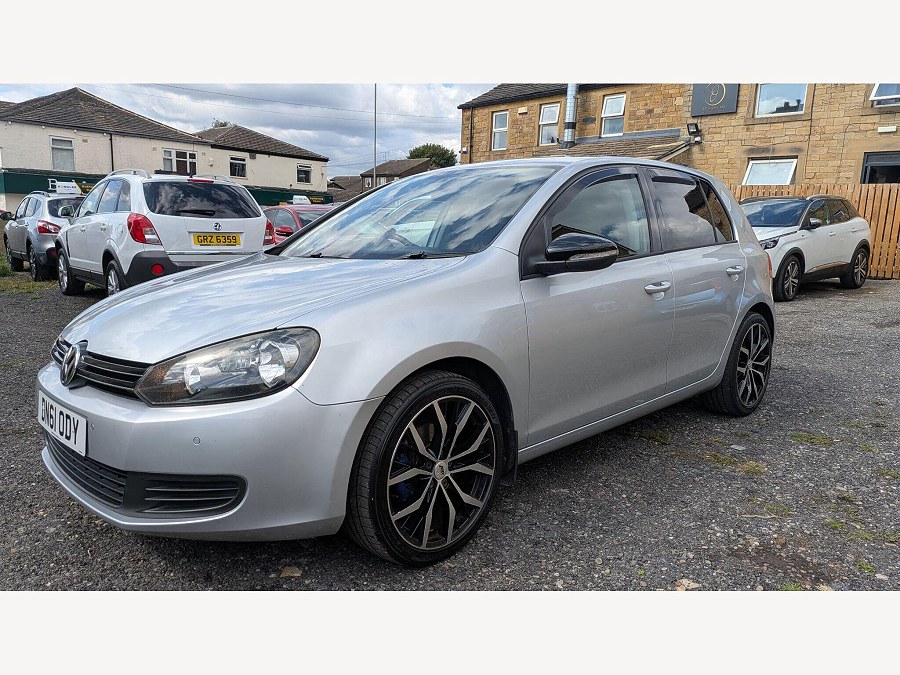 2012 Volkswagen Golf photo 9