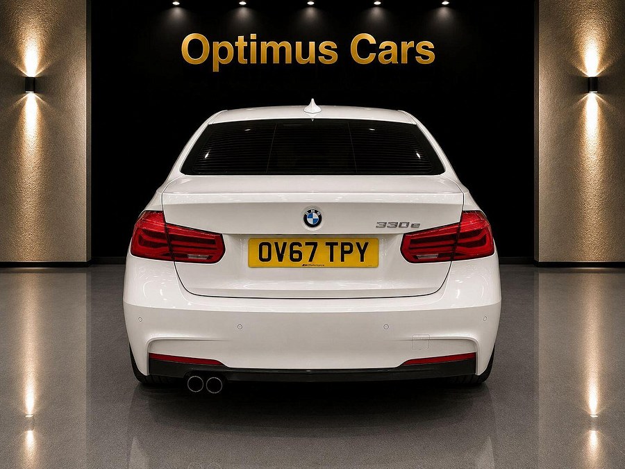2017 BMW 3 Series photo 13