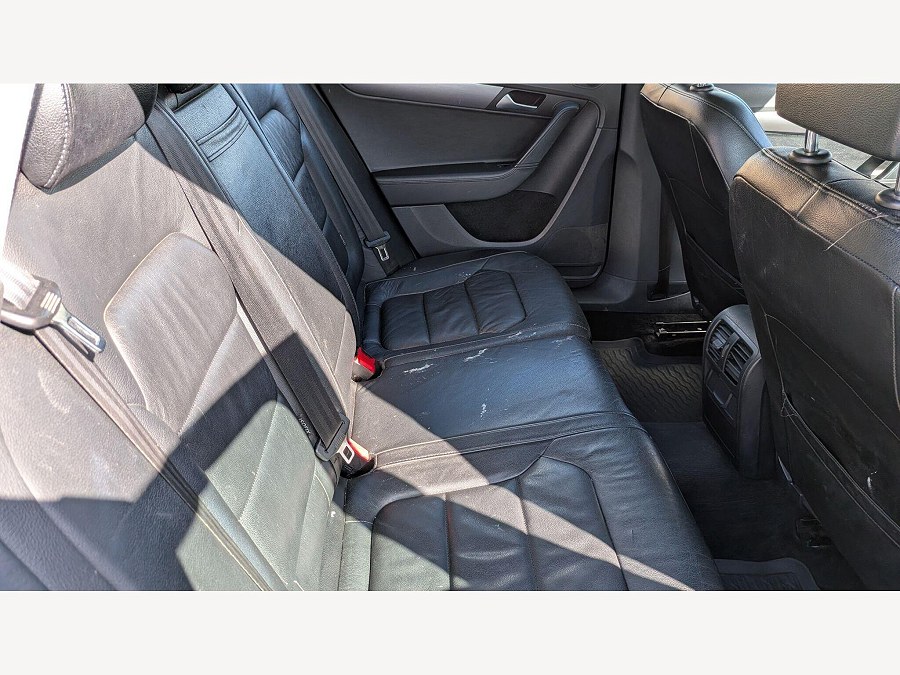 2014 Volkswagen Passat photo 11