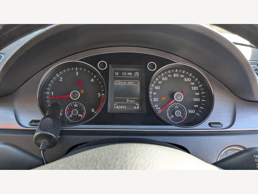 2014 Volkswagen Passat photo 14