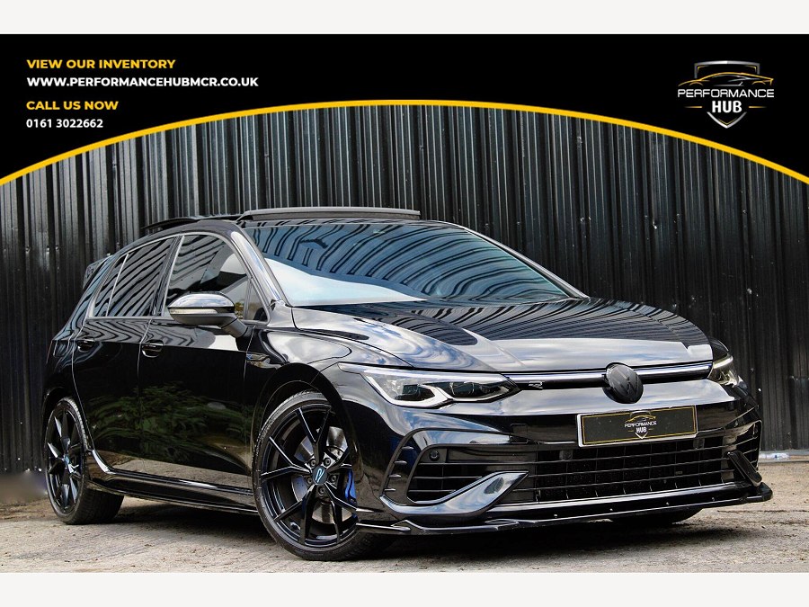 2023 Volkswagen Golf photo 1