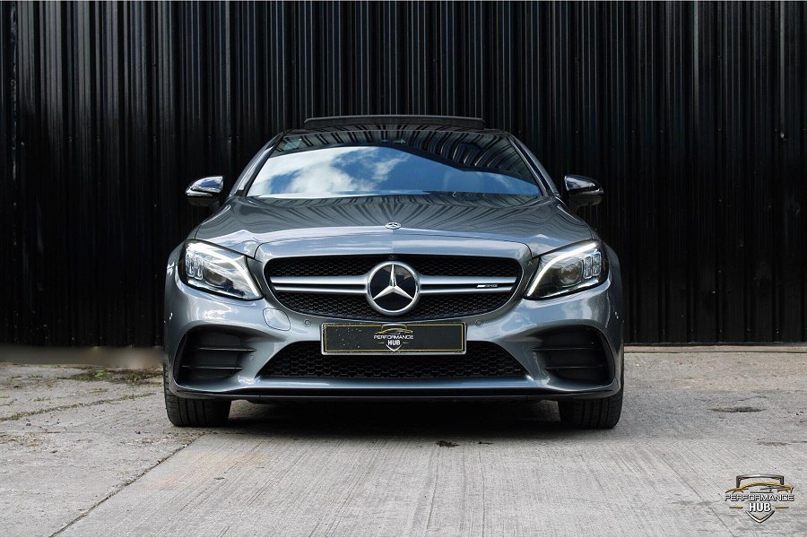 Mercedes-Benz C Class photo 2