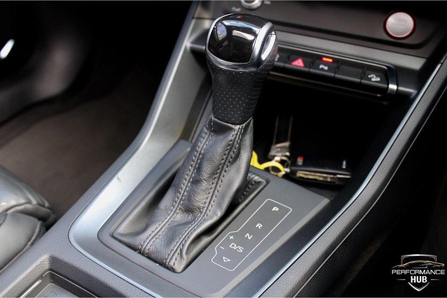 2020 Audi RS Q3 photo 8