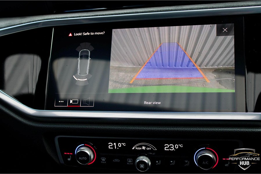 2020 Audi RS Q3 photo 13