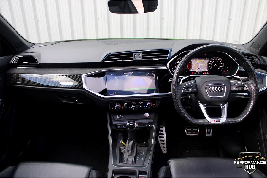 2020 Audi RS Q3 photo 9