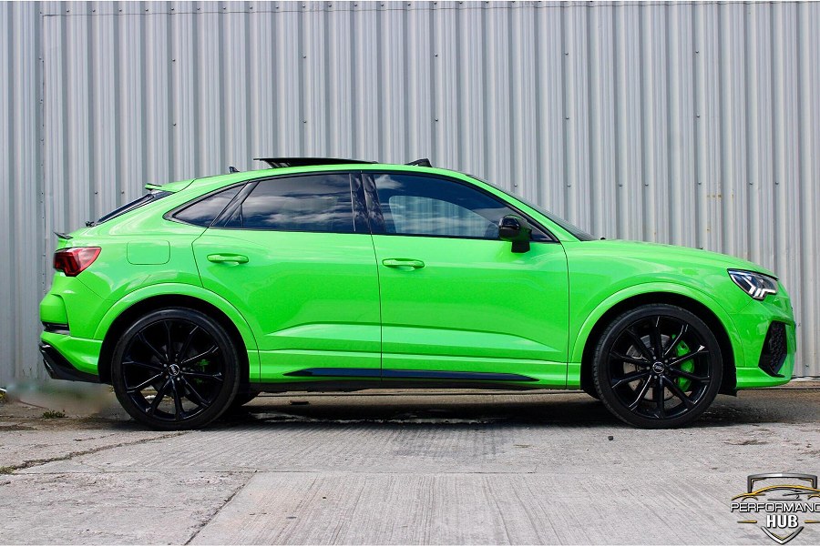 2020 Audi RS Q3 photo 3