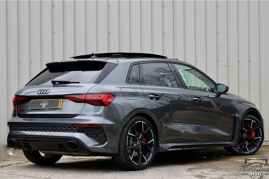 2022 Audi RS3 photo 4