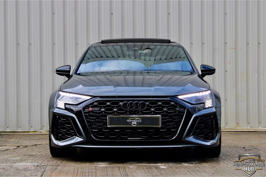 Audi RS3 photo 2