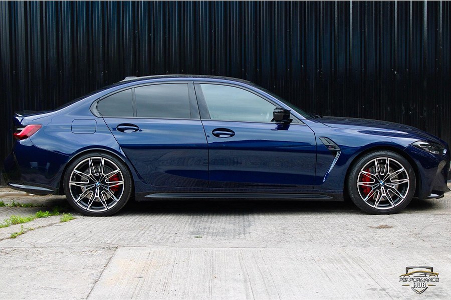2023 BMW M3 photo 3