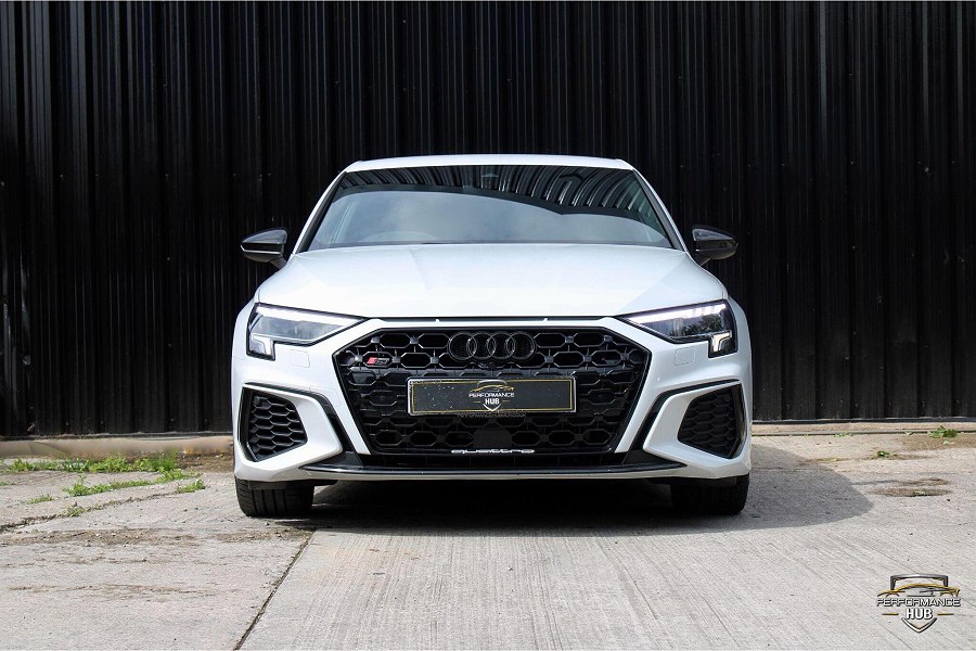 Audi S3 photo 2