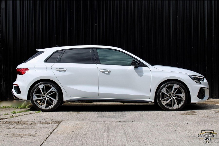 2021 Audi S3 photo 3