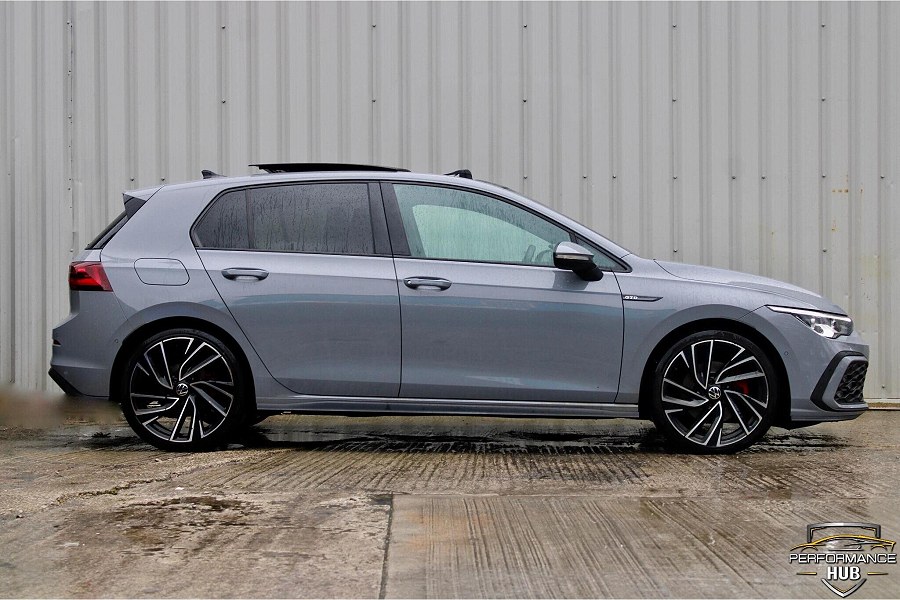 2022 Volkswagen Golf photo 3