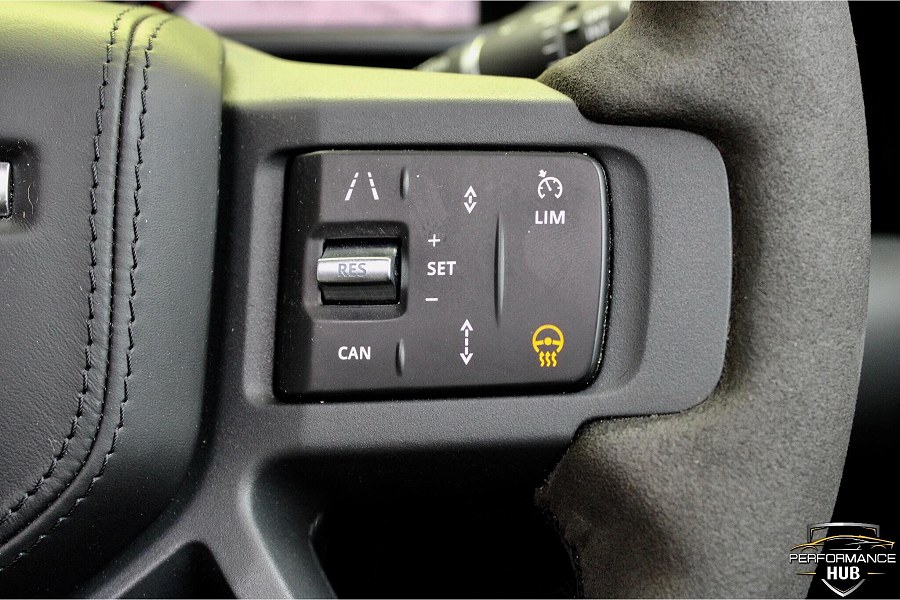 2023 Land Rover Defender 110 photo 12