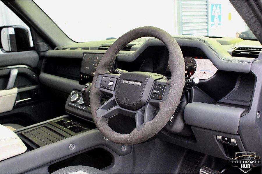 2023 Land Rover Defender 110 photo 6