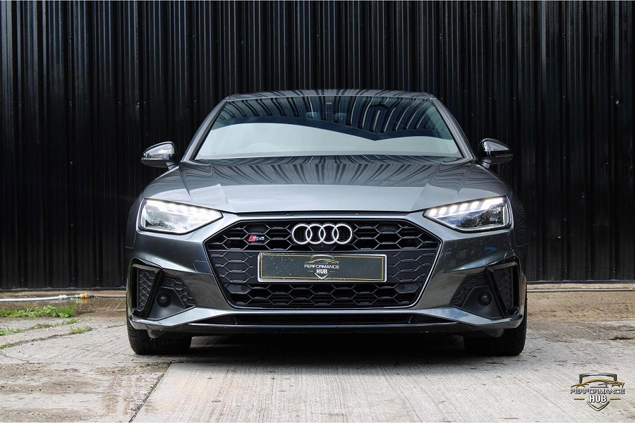 Audi S4 photo 2