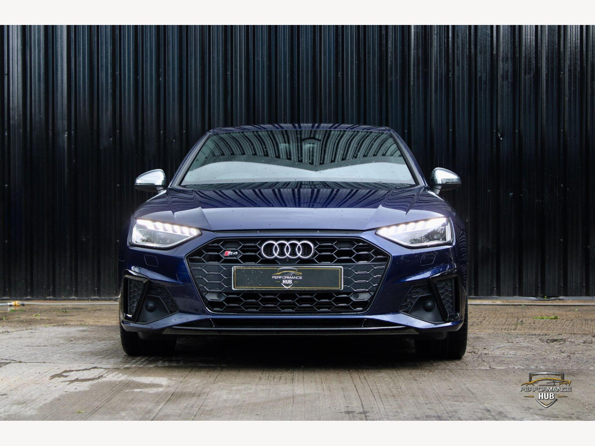 Audi S4 photo 2