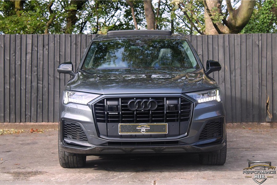 Audi Q7 photo 2