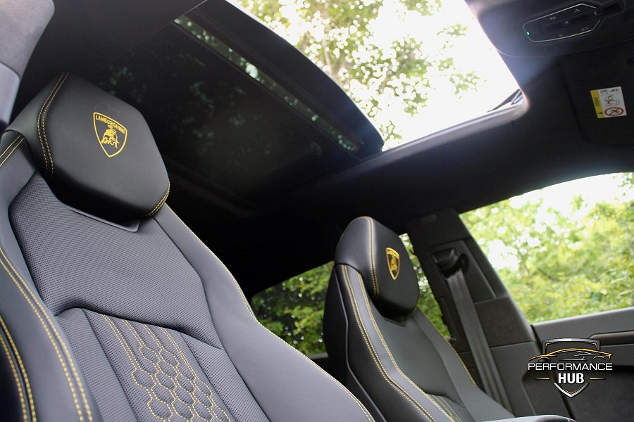 2025 Lamborghini Urus photo 14