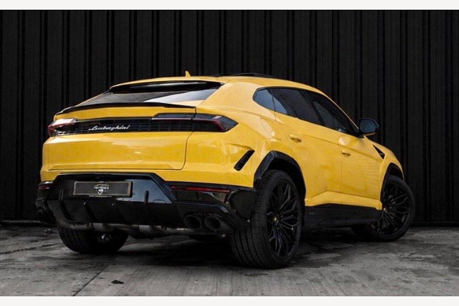 2025 Lamborghini Urus photo 5
