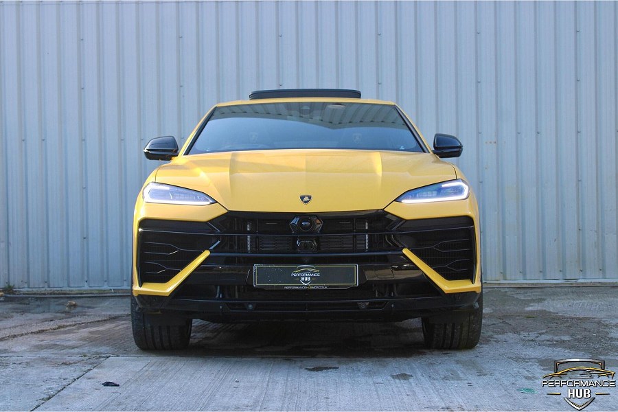 Lamborghini Urus photo 2