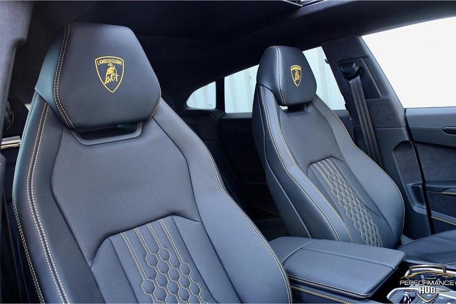 2025 Lamborghini Urus photo 6