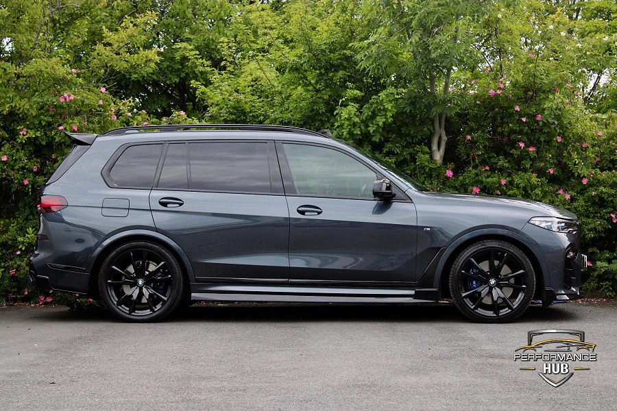 2020 BMW X7 photo 3