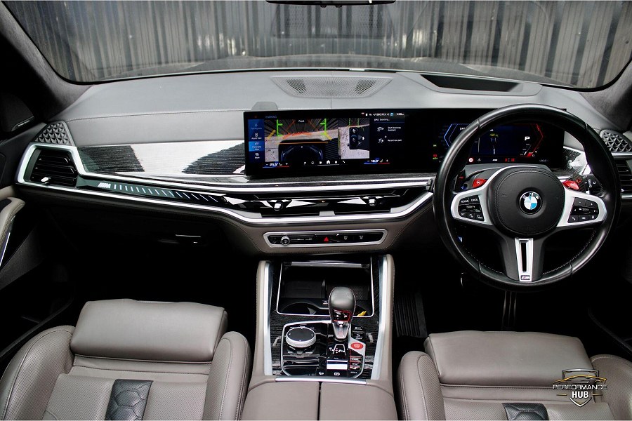 2024 BMW X5 M photo 8