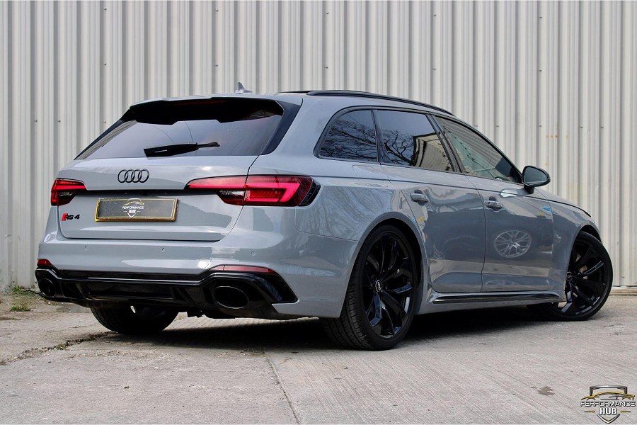 2018 Audi RS4 Avant photo 4