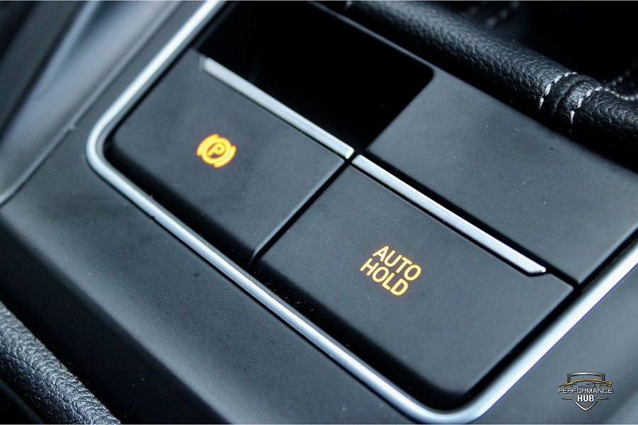 2021 Volkswagen Golf photo 13