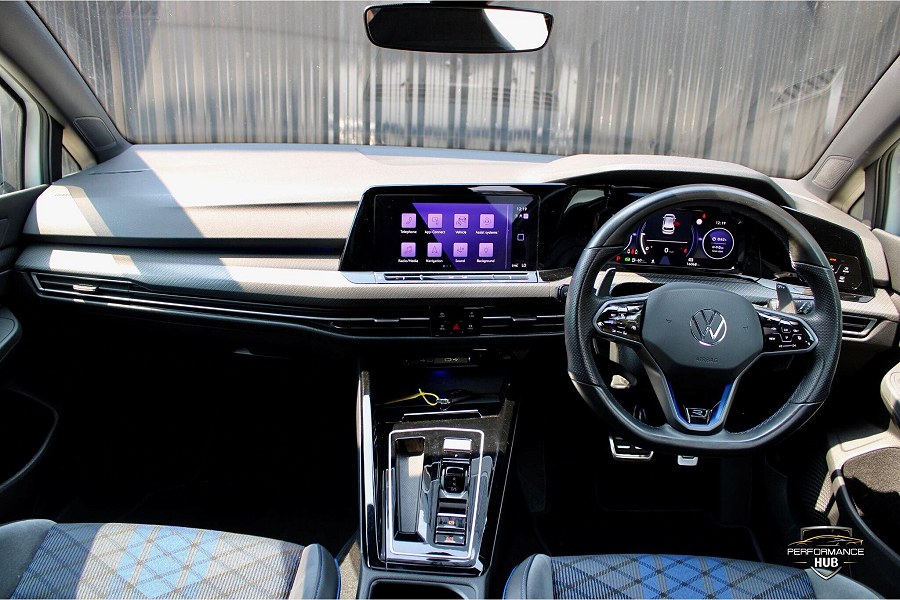 2024 Volkswagen Golf photo 11