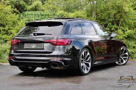 2018 AUDI RS4 photo 4