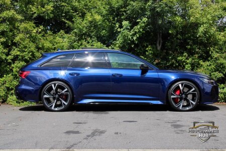 2020 AUDI RS6 AVANT photo 3