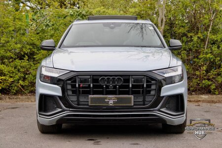 AUDI SQ8 photo 2