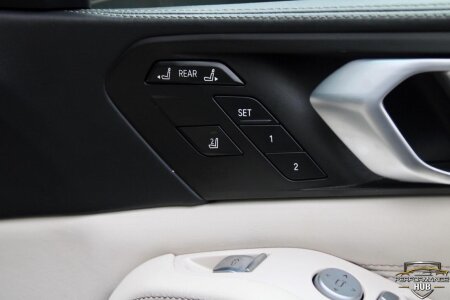2020 BMW X7 photo 8