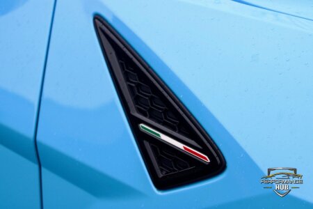 2024 LAMBORGHINI URUS photo 10
