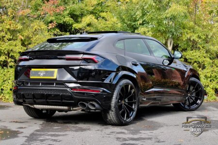 2024 LAMBORGHINI URUS photo 4