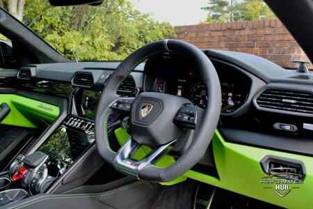 2024 LAMBORGHINI URUS photo 7