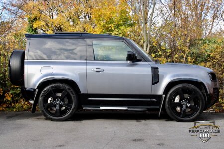 2023 LAND ROVER DEFENDER 90 photo 3