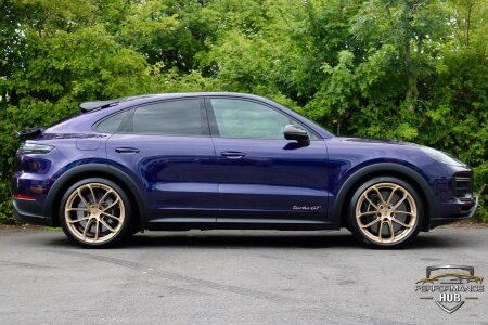 2023 PORSCHE CAYENNE photo 3