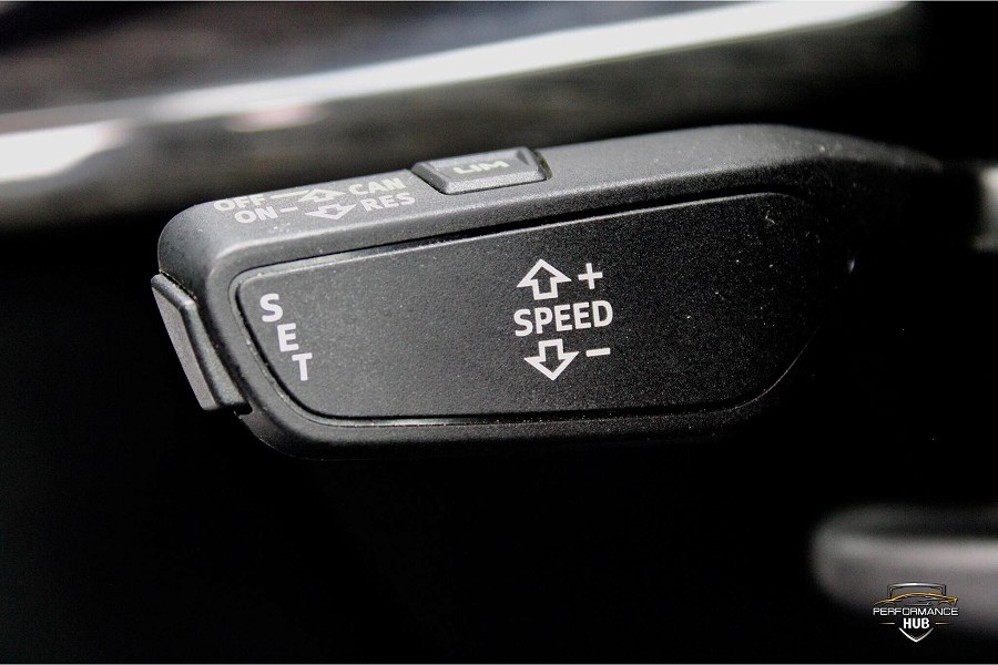2021 Audi SQ7 photo 11
