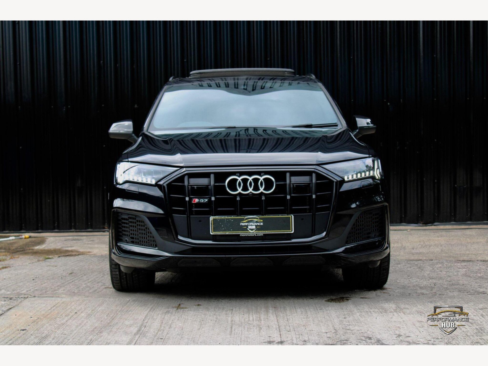 Audi SQ7 photo 2