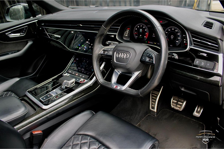 2021 Audi SQ7 photo 8
