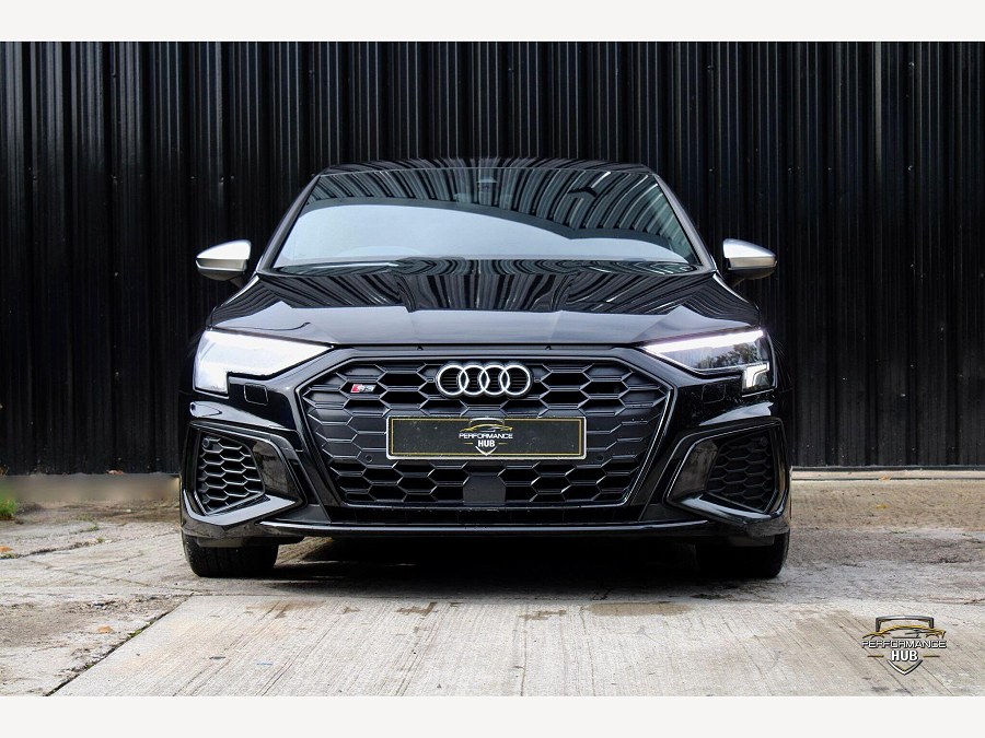 Audi S3 photo 2