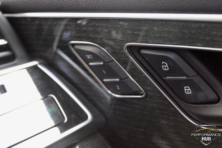 2018 AUDI Q8 photo 12